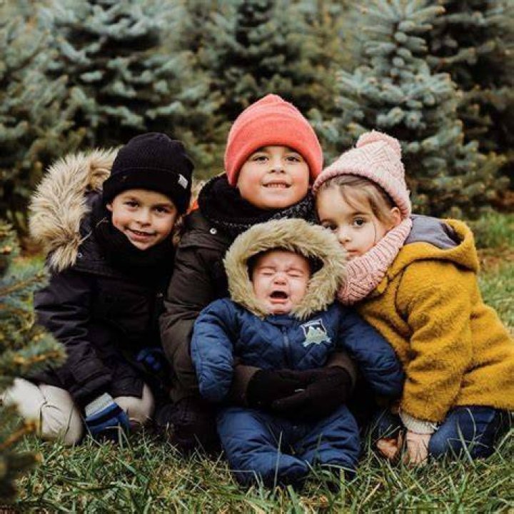 𝐒𝐜𝐡𝐧𝐚𝐜𝐤𝐲 𝐅𝐚𝐦𝐢𝐥𝐲 Cute family, Funny short videos, Dream friends