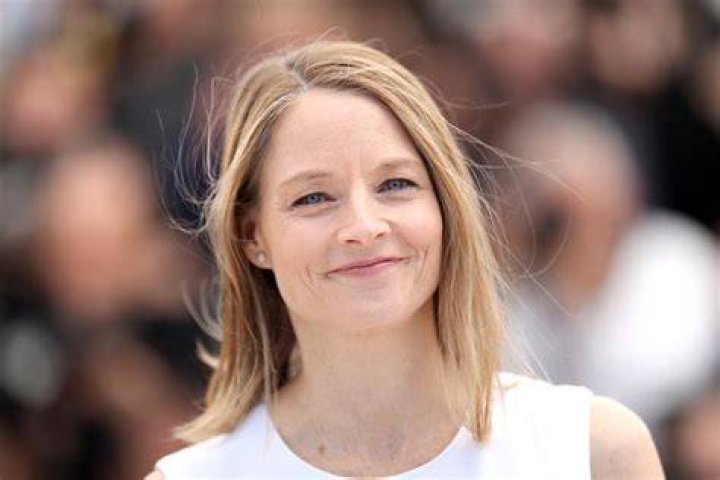 Jodie Foster's WikiBio Worth,Marriage,Married