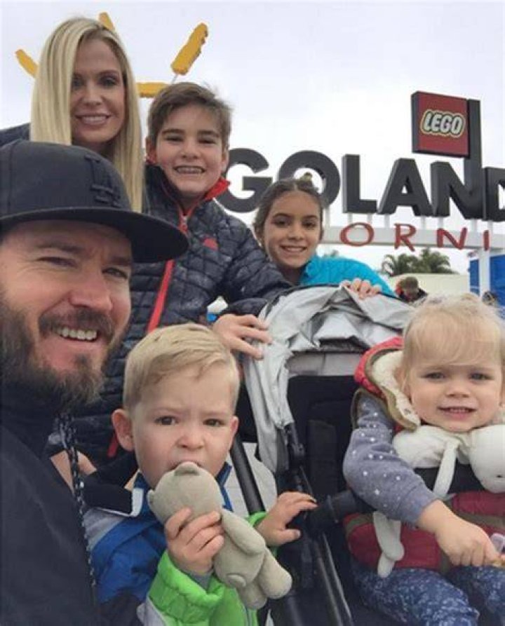 Kids Turned Parents! See MarkPaul Gosselaar, Tiffani Thiessen & More