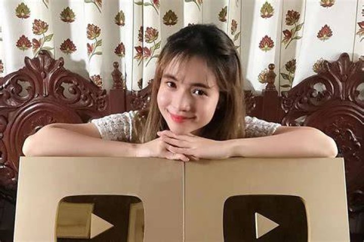 Kristel Fulgar gets two YouTube's Gold Play Buttons Philippine Times