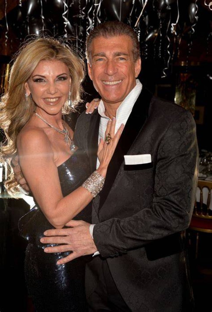 Lisa Tchenguiz at Annabel Club in London 12/12/2020 &bull; CelebMafia
