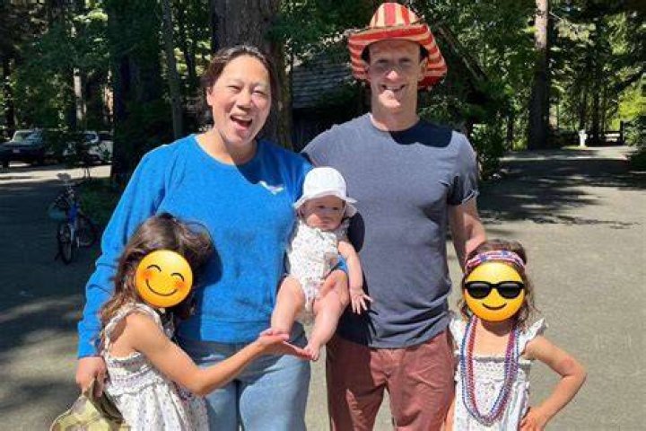 Mark Zuckerberg Family Photos Wife Priscilla Chan, Baby Max Time