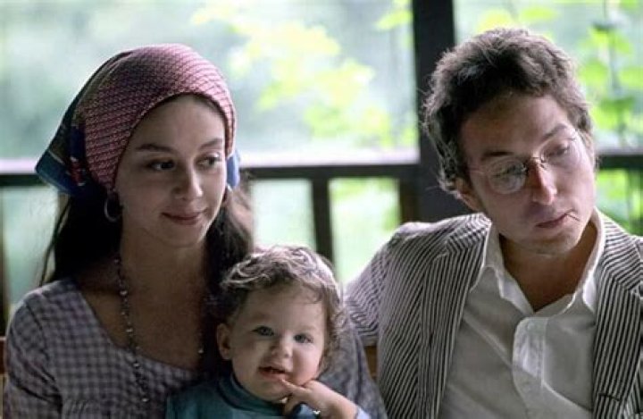 Meet Anna Dylan Life Beyond Being Bob Dylan's Daughter Revised 2023