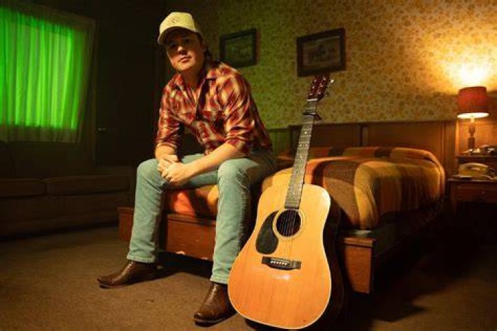 MEET COUNTRY ARTIST TRAVIS TRITT&rsquo;S WIFE, THERESA NELSON Top Country