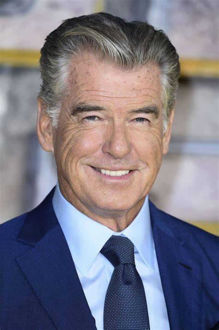 Nyelvészet Zsiráf alsó pierce brosnan wife keely Időpont egyeztetés