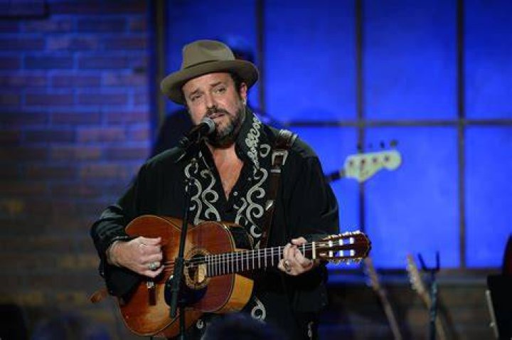 Raul Malo Net Worth, Bio, Height, Family, Age, Weight, Wiki 2024