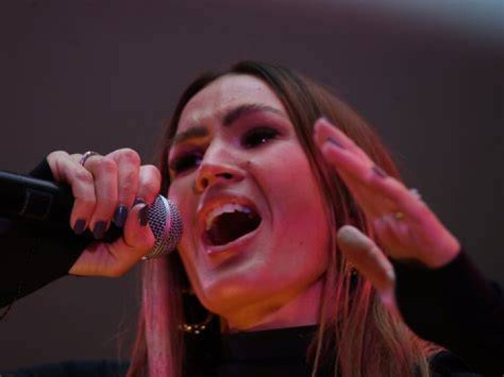 RHÔNE. La chanteuse lyonnaise Vitaa aux NRJ music awards