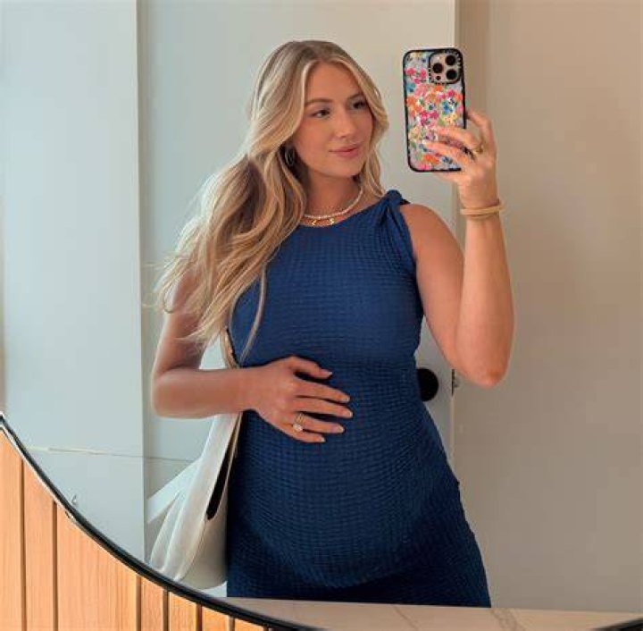 Shop Lauren Burnham Luyendyk Outfits Shop Lauren Burnham Luyendyk