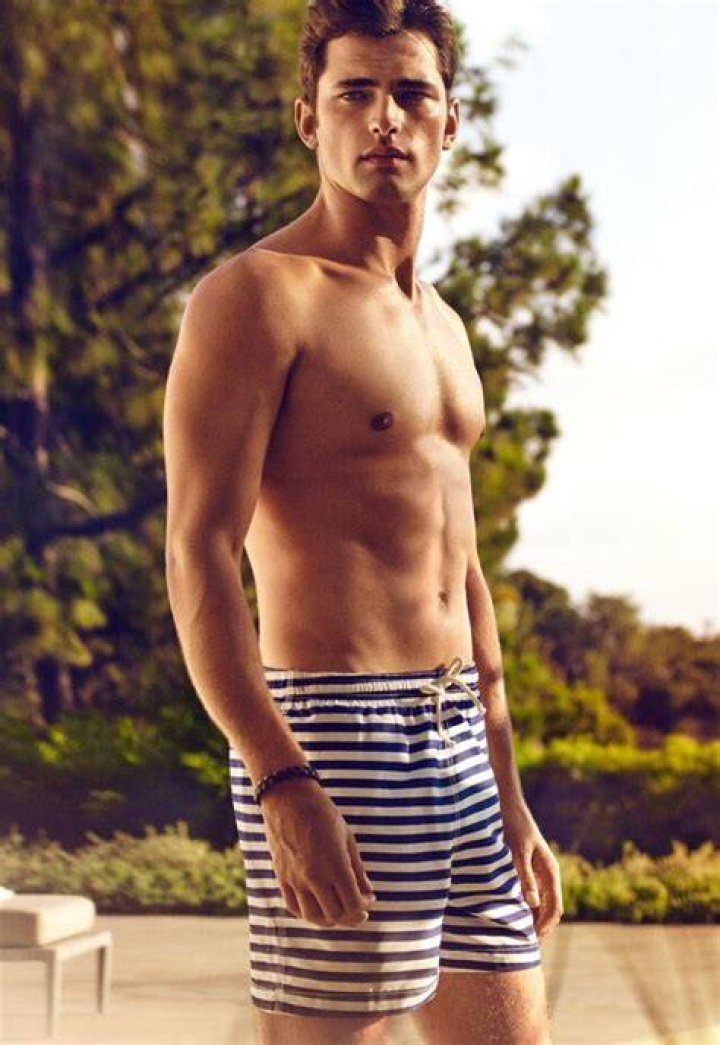 Uncover Sean O'Pry's Wealth, Age, And Physique